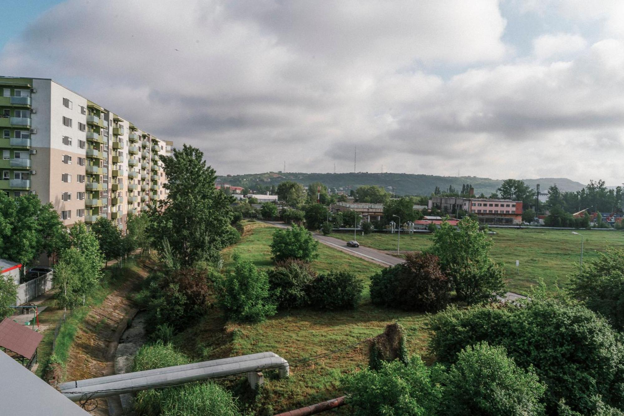 M&M Apartment Oradea Exterior foto